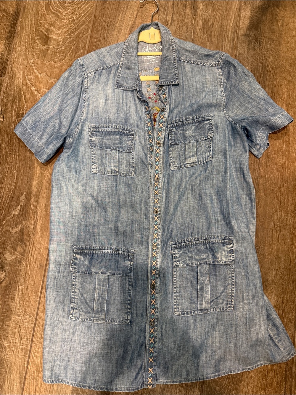 Kyla SeoLight Blue Denim Short-Sleeve Shirt dress size large